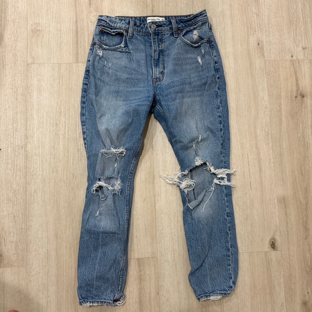 Abercrombie and Fitch The Skinny High Rise Curve Love Distressed Size 28 6 SHORT